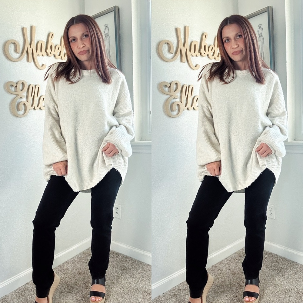 Crown & Ivy Cream Knit Sweater